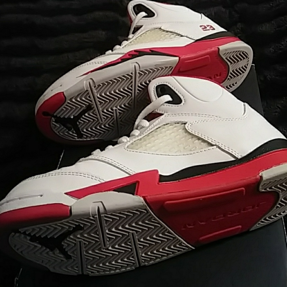 Jordan 5 Retro - Picture 3 of 7